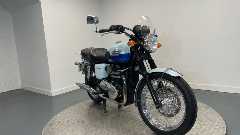 Triumph Bonneville T100 (10MY)